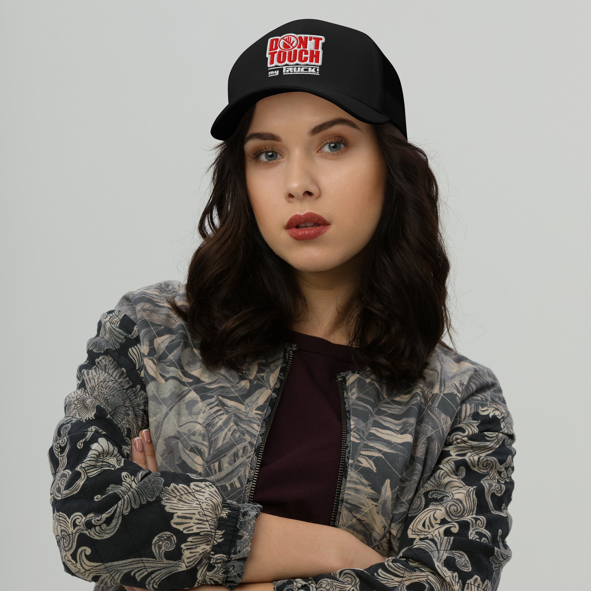 retro-trucker-hat-black-front-6ad38d3ad827e.jpg